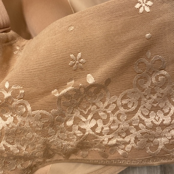 Curvy Couture Intimates Underwire - Size 42H - Picture 4 of 9